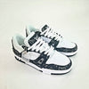 LV Trainer Black